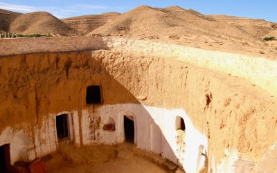 Matmata-Underground-Home-with-Mountain-View-From-Above